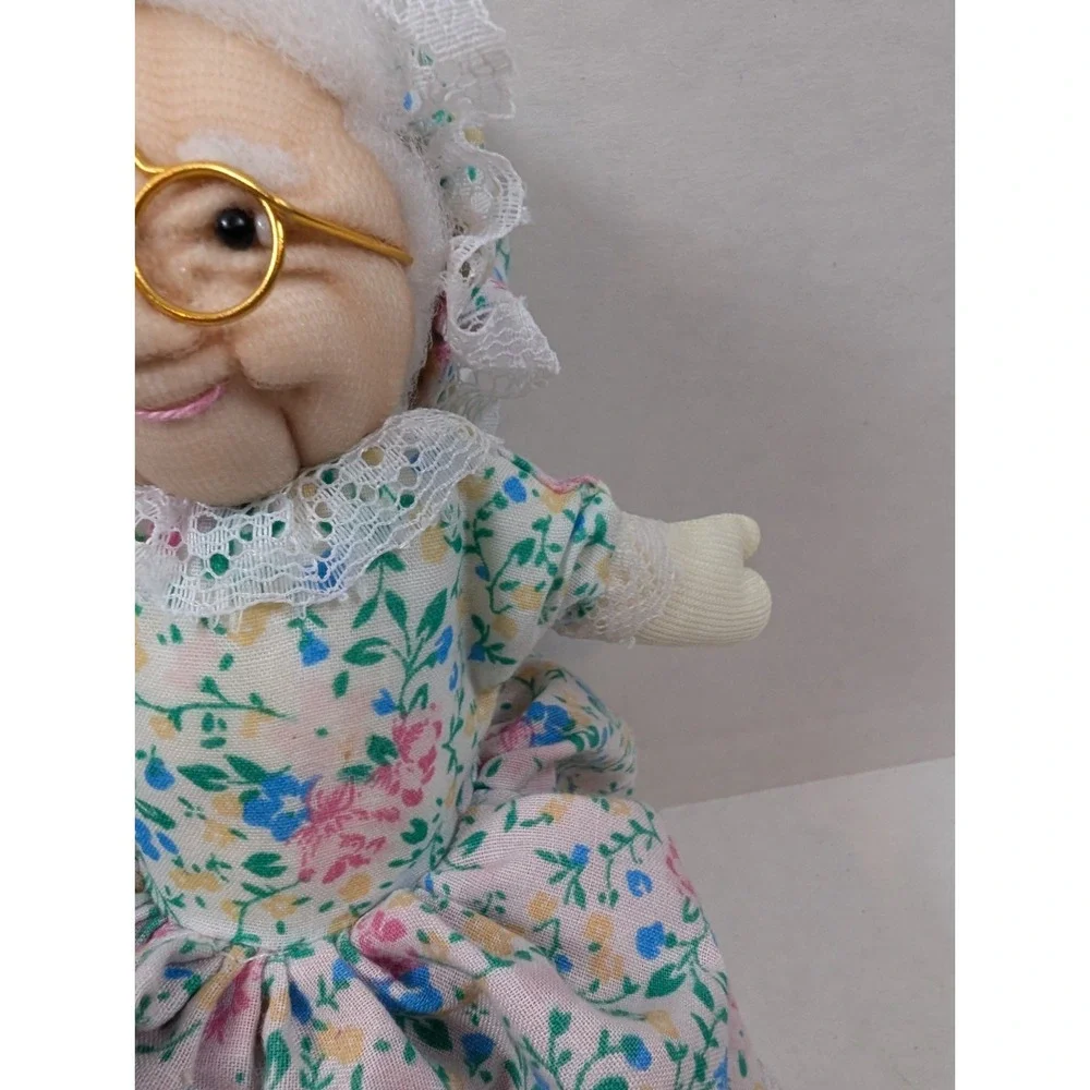 Velmas Designs vintage alma